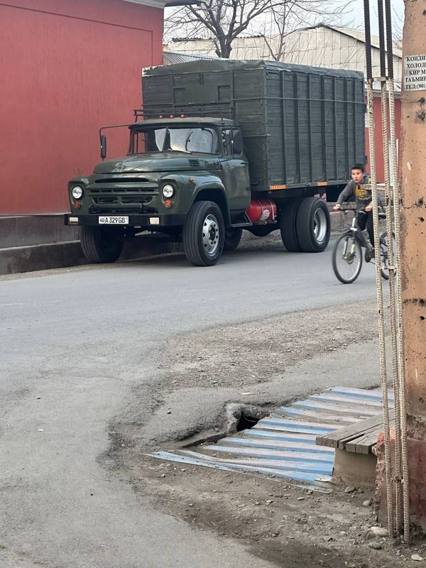 Zil 130 bortovoy Zil 130 bortovoy