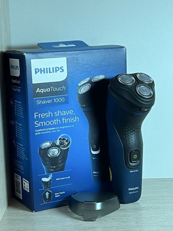 Электробритва Philips AguaTouch shaver 1000 Электробритва Philips AguaTouch shaver 1000