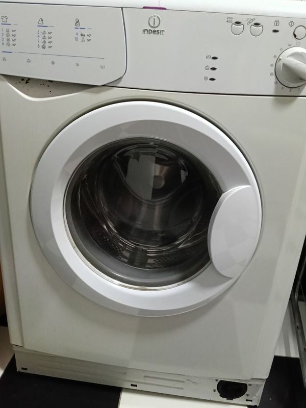 indesit kir mashina sotiladi!