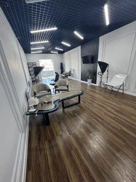 Изза 45м²2этаж 1комната отдельный вход евроремонт 24/7 в доль дороги Изза 45м²2этаж 1комната отдельный вход евроремонт 24/7 в доль дороги