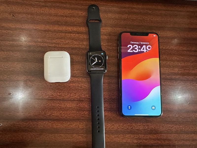 Iphone XS MAX Apple Watch Series 3 42мм Airpods Iphone XS MAX Apple Watch Series 3 42мм Airpods