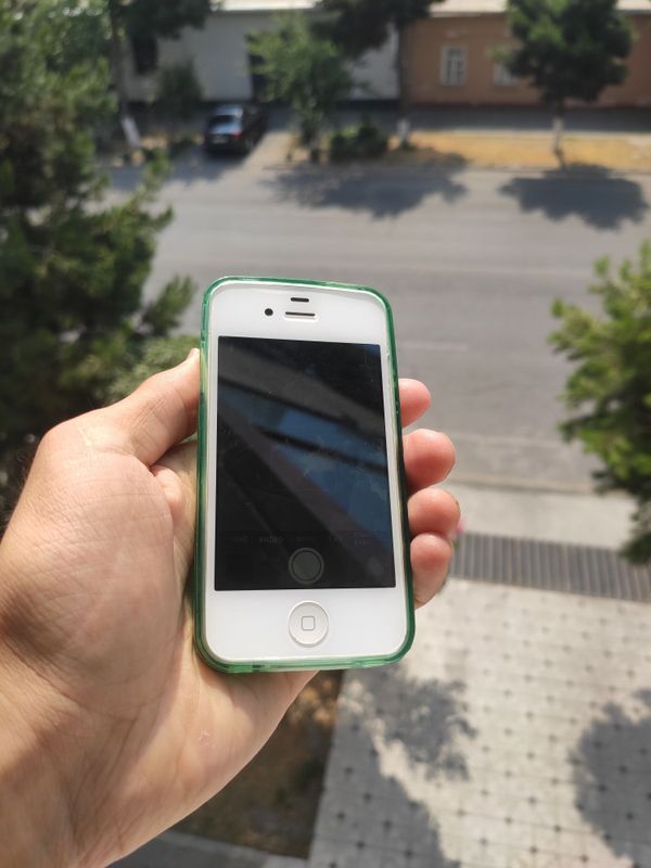 iPhone 4s LL/A 16GB iPhone 4s LL/A 16GB