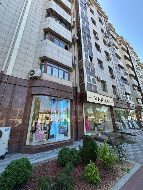 Продается коммерческое помещение в новостройке Продается коммерческое помещение в новостройке
