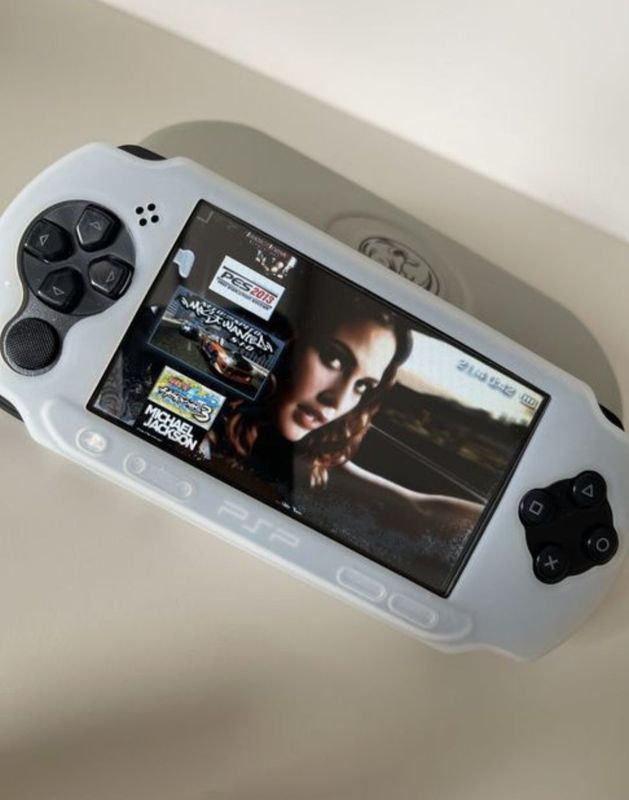 Assalom alekum Psp sotiladi Street Model 32Gb Assalom alekum Psp sotiladi Street Model 32Gb