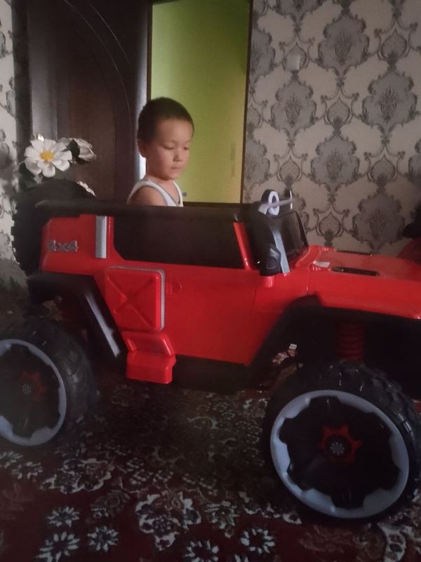 Детиский машина жеп Детиский машина жеп
