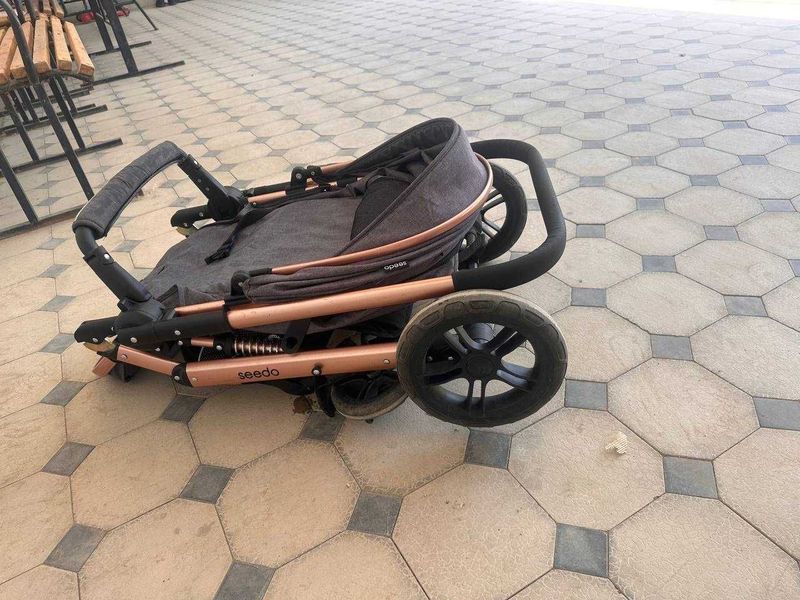 "Seedo" brendidagi bolalar kolyaskasi Sotiladi. "Seedo" brendidagi bolalar kolyaskasi Sotiladi.