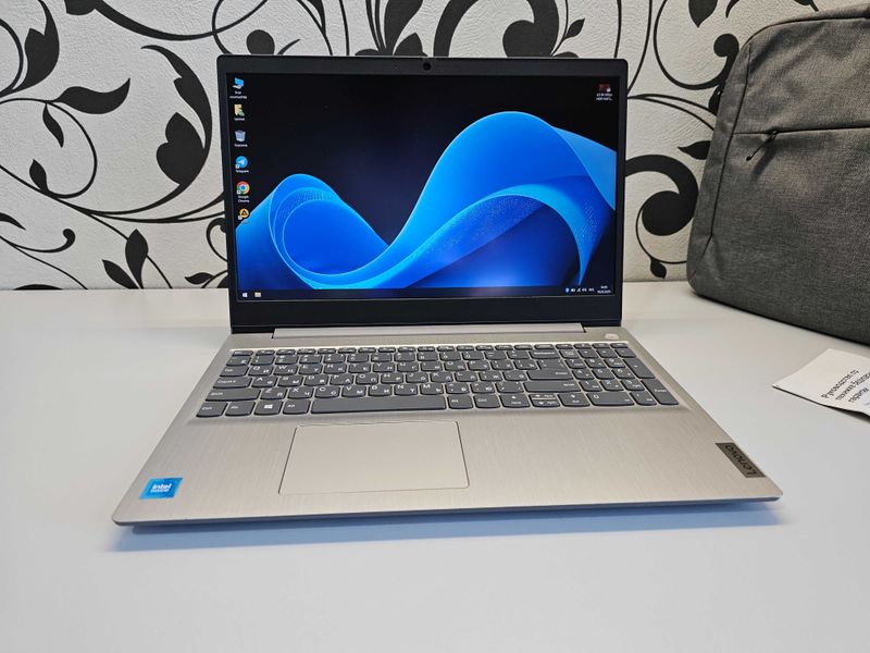 ПРОДАМ Lenovo IdeaPad 15 Офисный Ноутбук N4020/4GB/256SSD/15.6"iPSFHD.