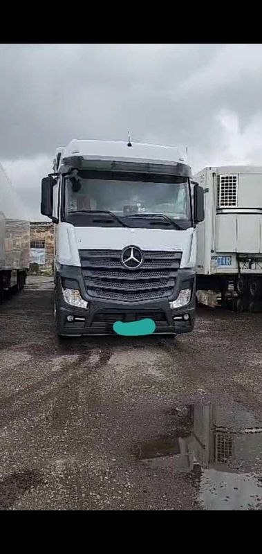 Mercedes benz actros