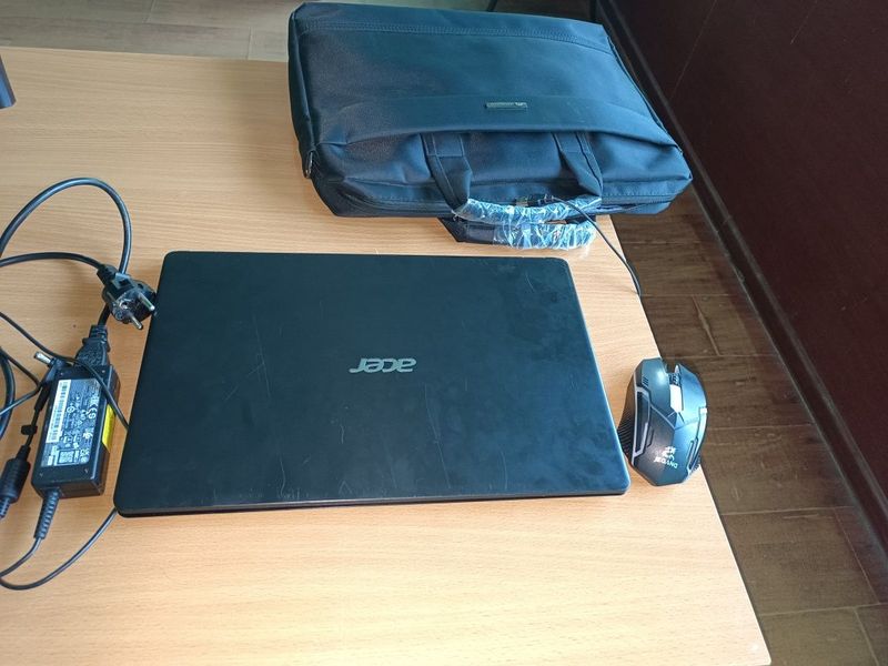 Acer core i3 1.5 Tblik noutbuk Acer core i3 1.5 Tblik noutbuk