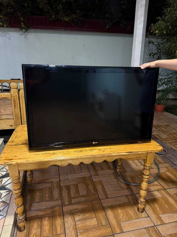 Телевизор LG 42 диагональ Телевизор LG 42 диагональ