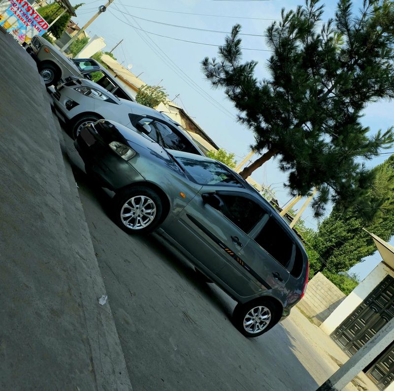 Kalina Sotiladi Lada Kalina Sotiladi Lada