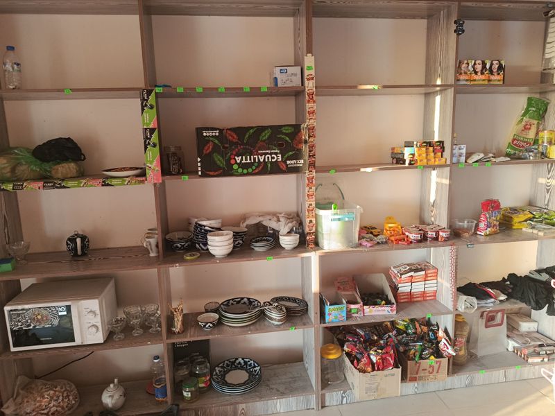 Magazin polkiler satiladi bahasi 6mln Magazin polkiler satiladi bahasi 6mln