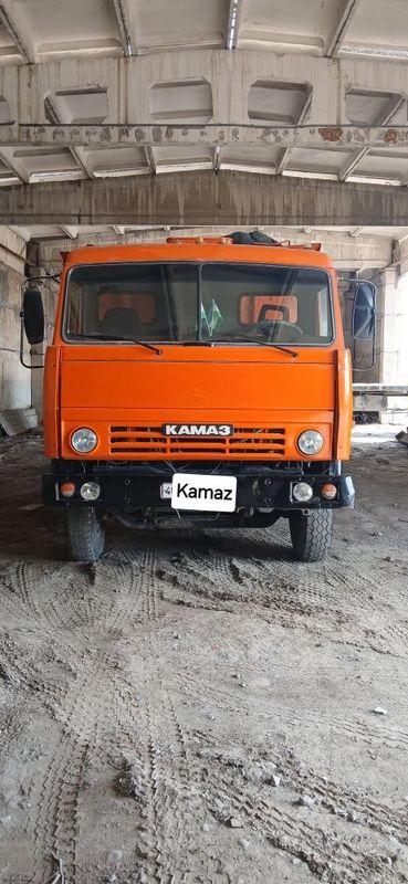 Kamaz 55111. Ishlab chiqarilgan yili 1989 kamazni orqasi yevroniki Kamaz 55111. Ishlab chiqarilgan yili 1989 kamazni orqasi yevroniki