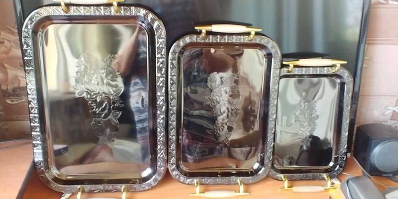 Подносы производство Израиль - 3 шт. Все разного размера. Подносы производство Израиль - 3 шт. Все разного размера.
