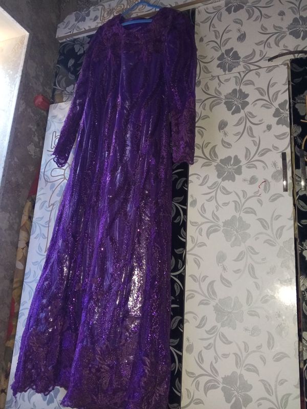 ayollar libosi