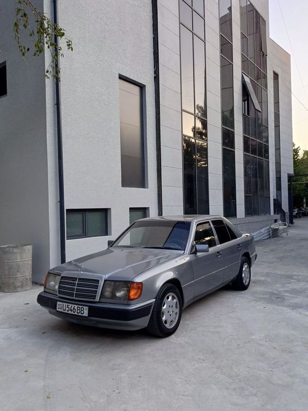 Mercedes Benz w124 D200