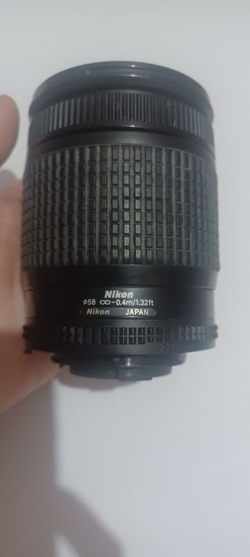 Yangi Nikon AF obektiv Yangi Nikon AF obektiv