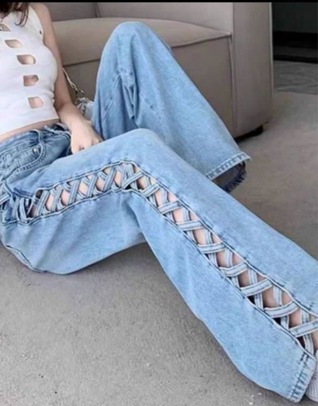 Брюки джинсовые. Брюки джинсовые.