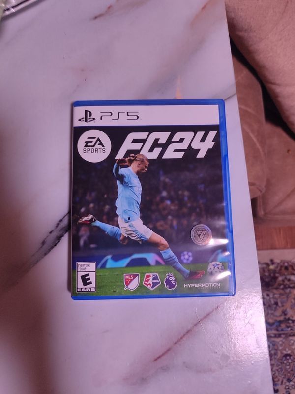 FC 24 Playstation 5 uchun.