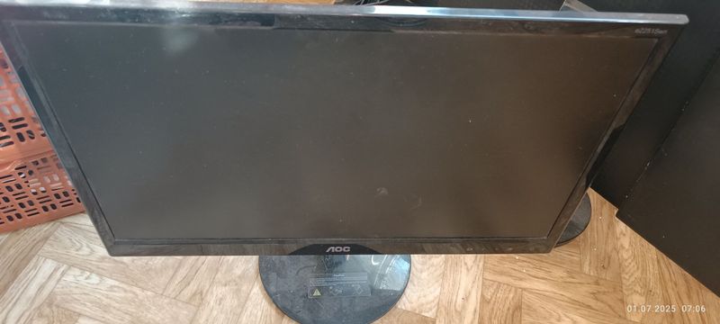 Продам мониторы АОС E2251S 22" -3 шт