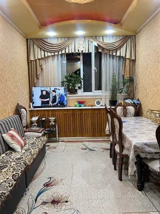 Беруний Вузгородок 2в3 хона/1 этаж/9 этажка дом панель Беруний Вузгородок 2в3 хона/1 этаж/9 этажка дом панель