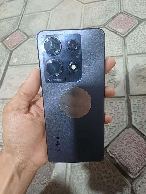 Infinix sotiladi Infinix sotiladi