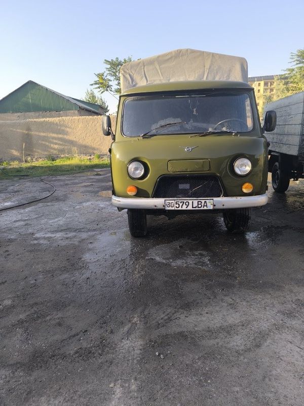 УАЗ мошина на ходу