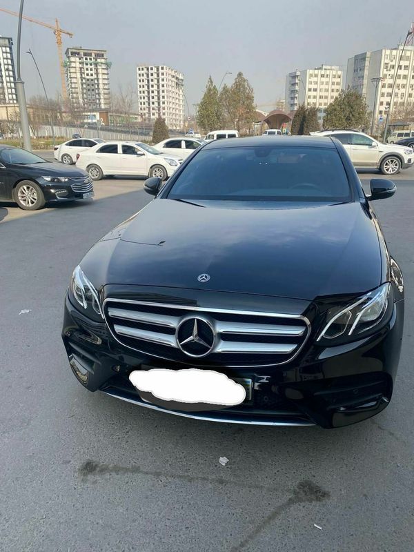 Mercedes Benz W213 E200 Mercedes Benz W213 E200