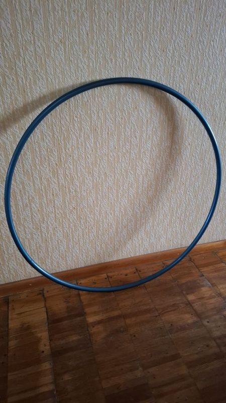 Продаю обруч халахуп для спортивных занятий. Продаю обруч халахуп для спортивных занятий.