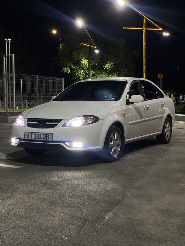 Продаётся Chevrolet Gentra механика Продаётся Chevrolet Gentra механика