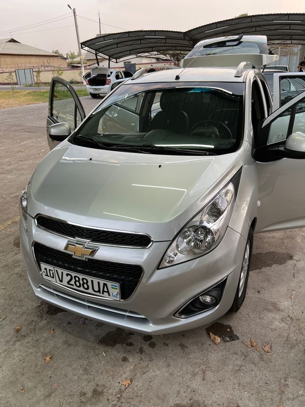 Chevrolet Spark 4 позиция, автомат. Chevrolet Spark 4 позиция, автомат.