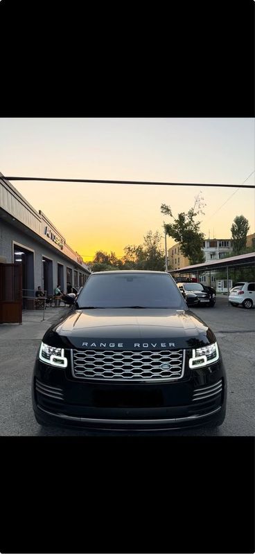 Range Rover Autobiography LONG Range Rover Autobiography LONG
