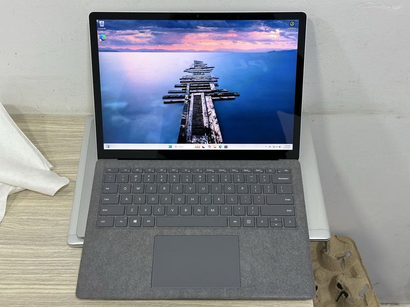 Microsoft surface laptop 4 13.5” 2k ips touch core i5 11th gen Microsoft surface laptop 4 13.5” 2k ips touch core i5 11th gen