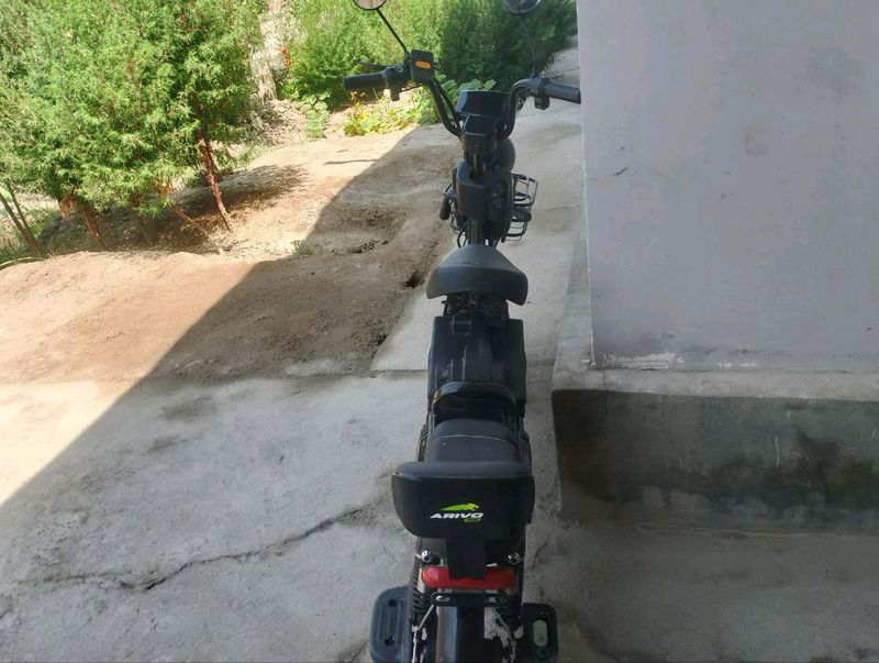 Срочна Ариво скутер сотилади, б.у