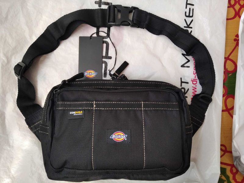 Стильная и удобная сумка от Dickies. Американский бренд. Новая. Стильная и удобная сумка от Dickies. Американский бренд. Новая.