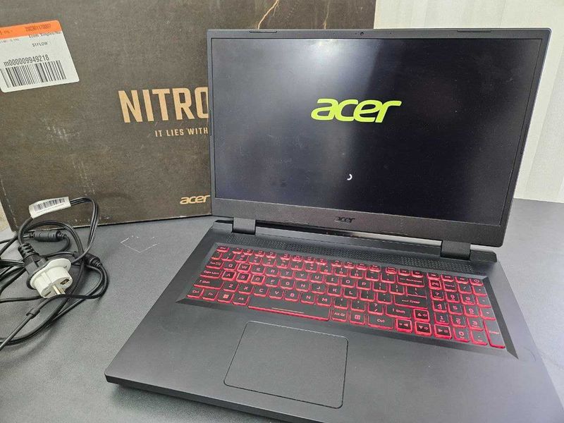 Ноутбук NITRO 5 17.3 в отличном состоянии Ноутбук NITRO 5 17.3 в отличном состоянии
