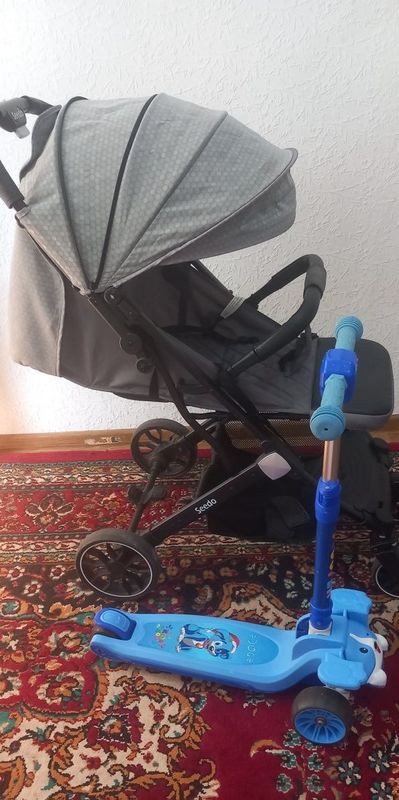 Kolyaska va samakat sotiladi. Holati yangidek. Deyarli ishlatilmagan. Kolyaska va samakat sotiladi. Holati yangidek. Deyarli ishlatilmagan.