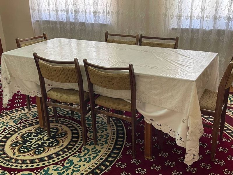 Стол ва стуллар, сифати яхши Стол ва стуллар, сифати яхши