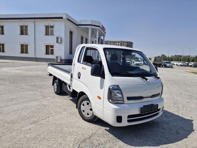 Kia bongo xolati yangi