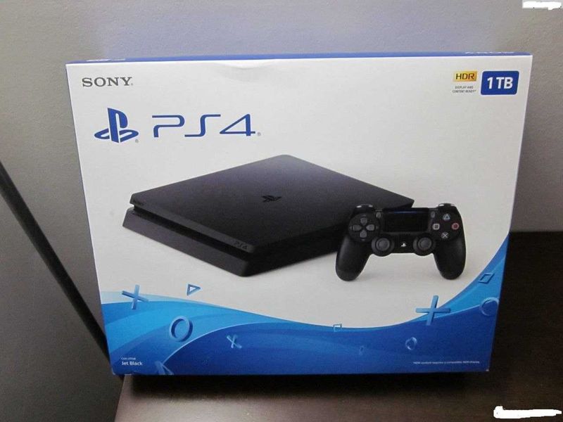 Original Playstation 4 Slim 1TB (Новая в коробке)