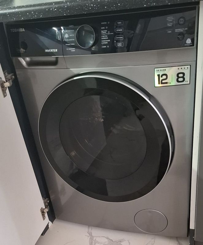 Стиральная машина в месте сушкой Toshiba 12/8 Стиральная машина в месте сушкой Toshiba 12/8