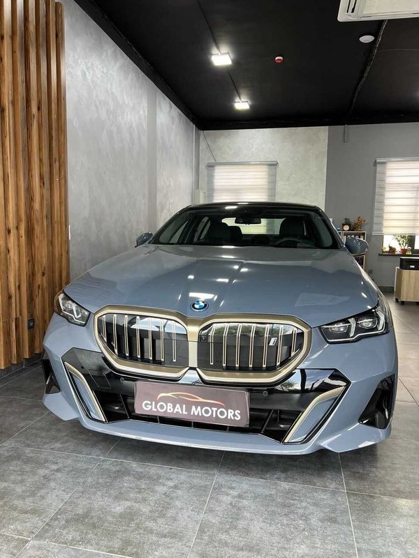 BMW i5 FULL скидка на все модели! первые руки BMW i5 FULL скидка на все модели! первые руки