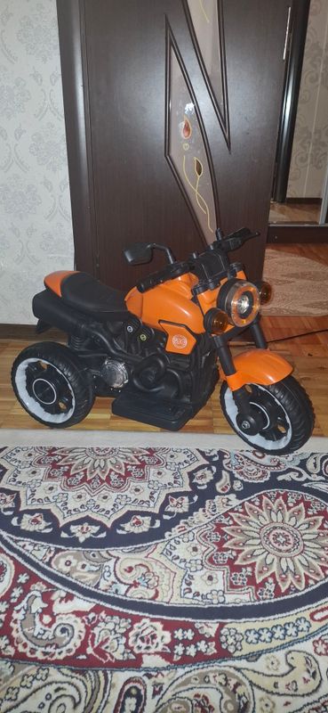 zaryadkali mototsikl