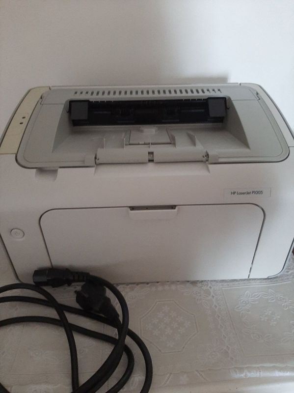 Принтер HP. Хоррший Принтер HP. Хоррший