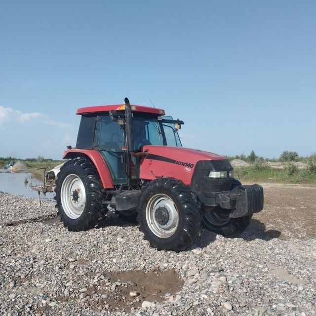 Traktor Mxmi140 s Traktor Mxmi140 s