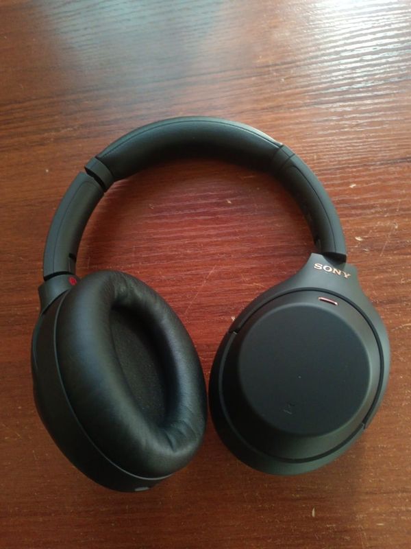 Sony WH-1000xm4 .