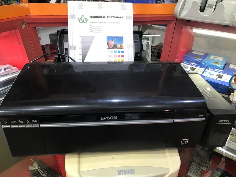 Принтер EPSON L805 WIFI сотилади Принтер EPSON L805 WIFI сотилади