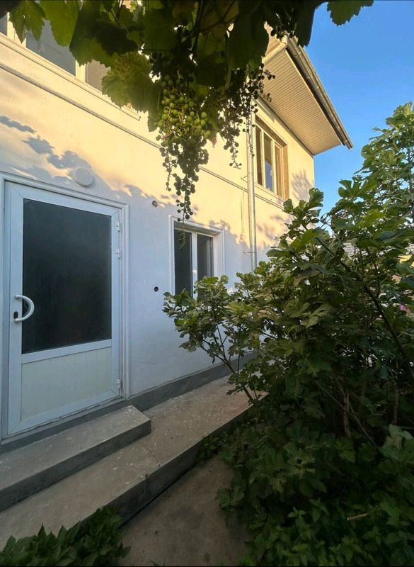 Продаётся дом на Яшнабадском районе Продаётся дом на Яшнабадском районе