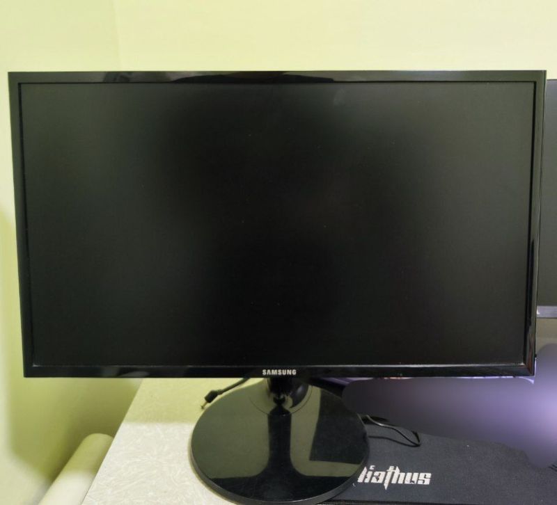 Монитор Samsung 23,5/72 FullHD Монитор Samsung 23,5/72 FullHD