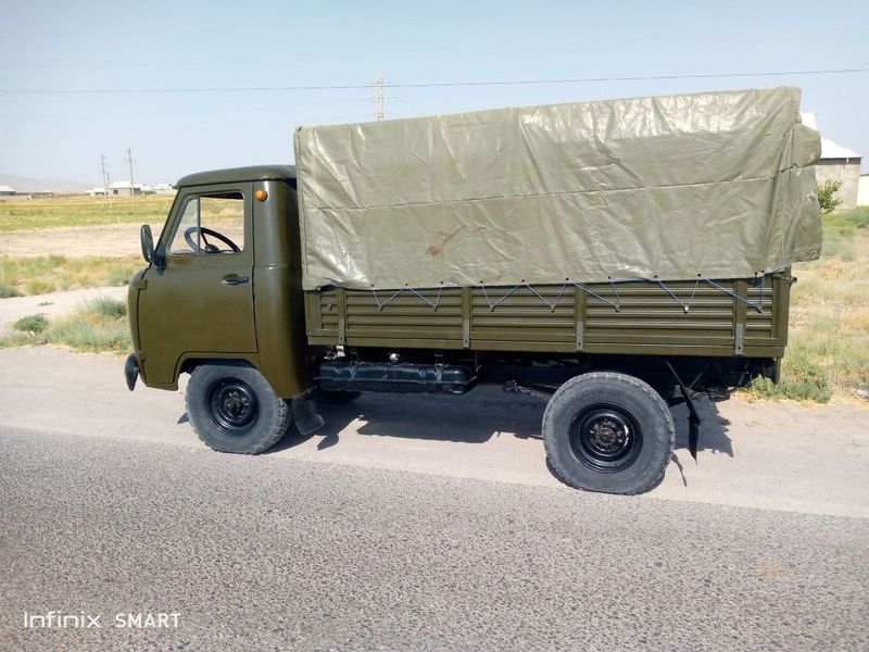 Uaz bartavoy 2003 yil sotiladi Uaz bartavoy 2003 yil sotiladi